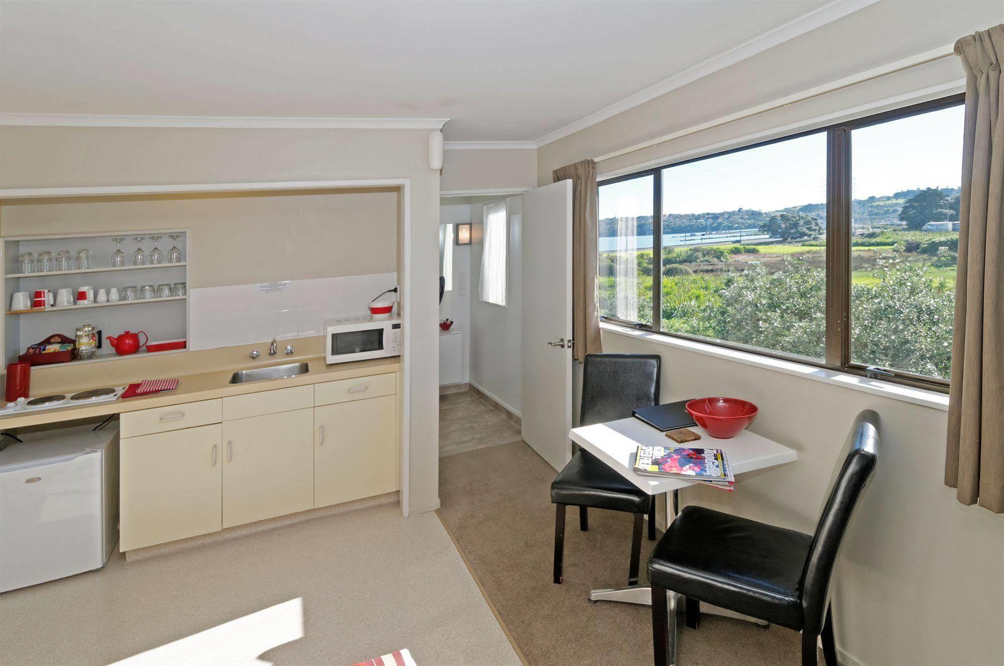 Airport Harbour Motel Auckland Exteriör bild